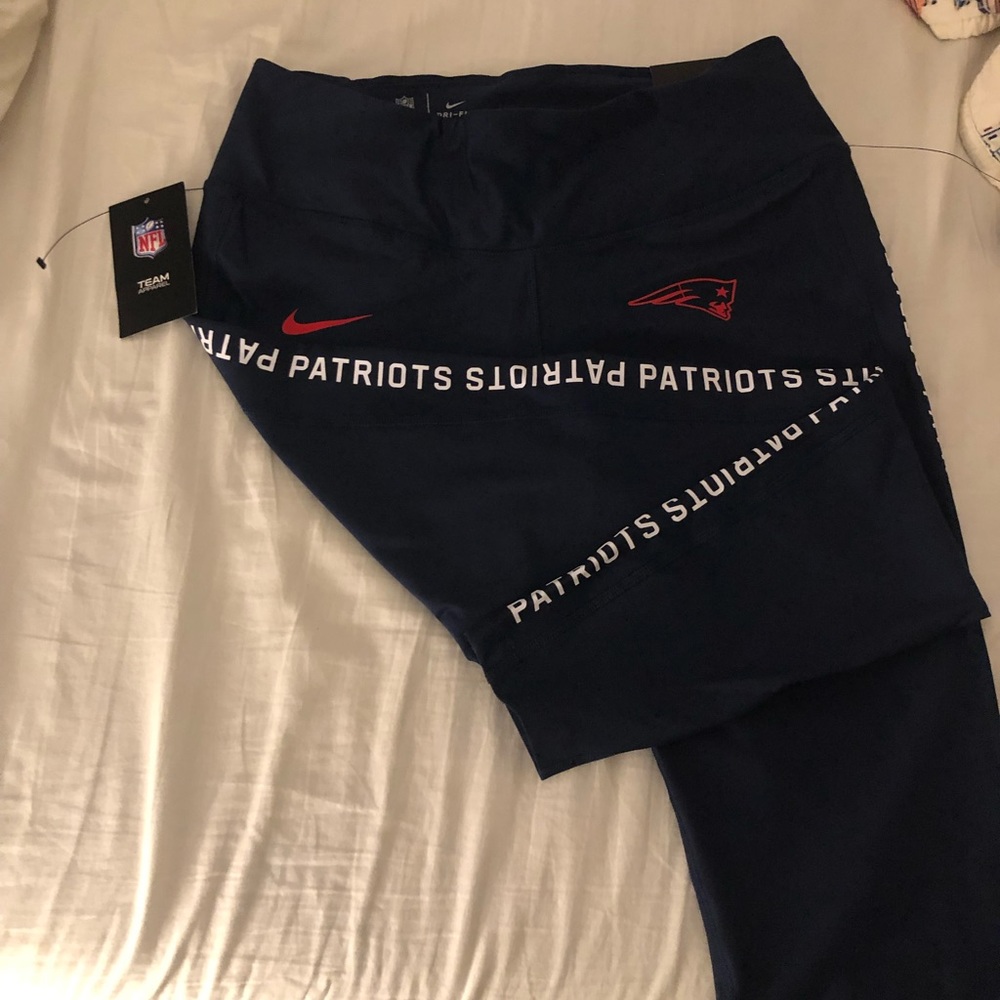Nike Patriots women’s leggings